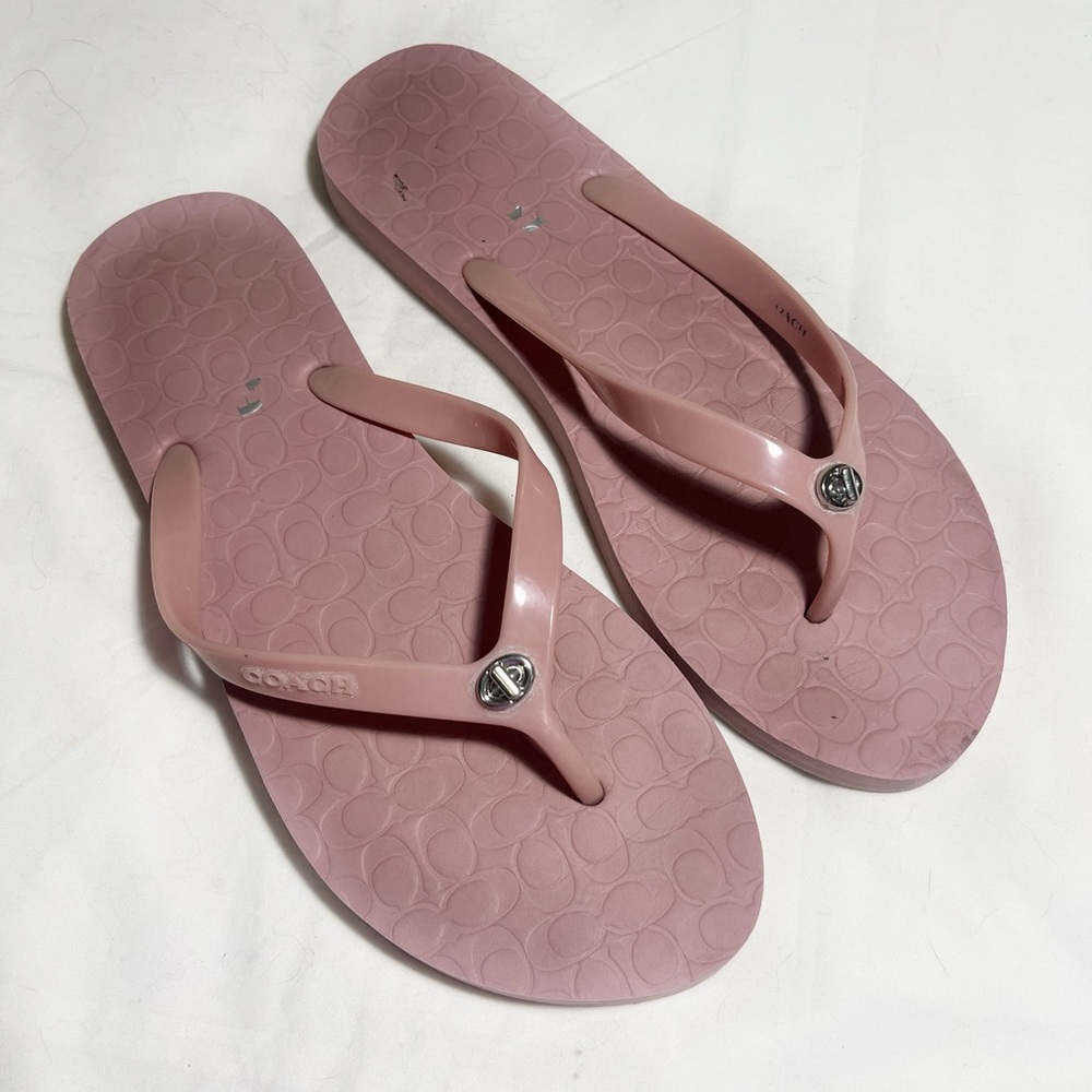 Coach Abbigail Pink Flip Flop Women’s sandals Sz 9-10
